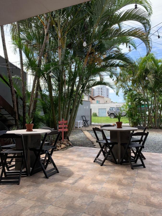 Fica, Vai Ter Bolo Hostel Itajai Exterior photo